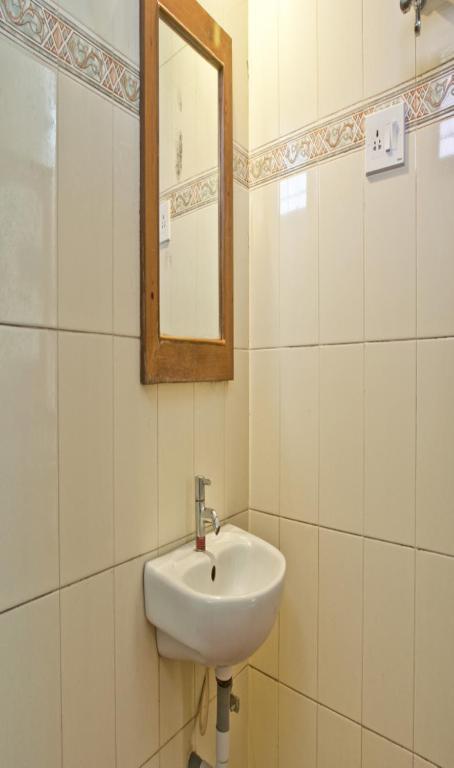 Hotel Issacs Regency Sultan Bathery Zewnętrze zdjęcie